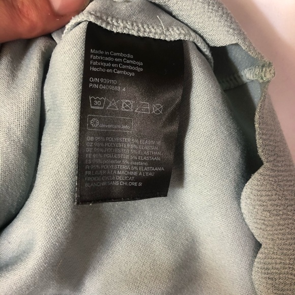 H&M Top - Picture 3 of 3